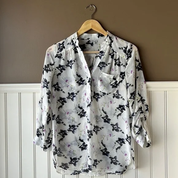 Kismet White Floral Blouse - Picture 8 of 13